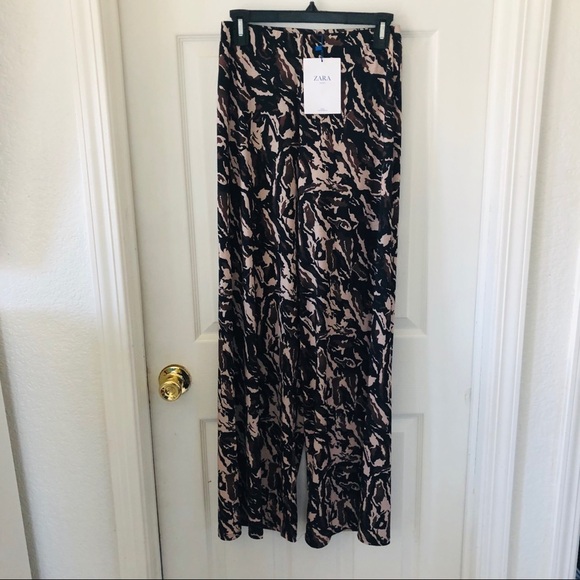 NWT ZARA army Camouflage print stretch lightweight pants size small - Picture 2 of 8